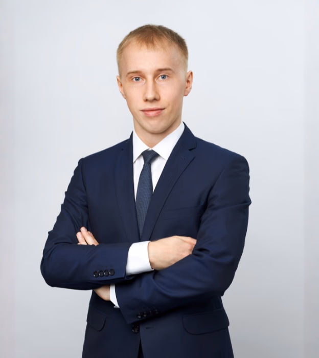 Maciej Latacz — Asystent prawny